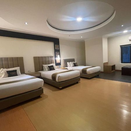 Coins Hotel Jakarta Exterior photo