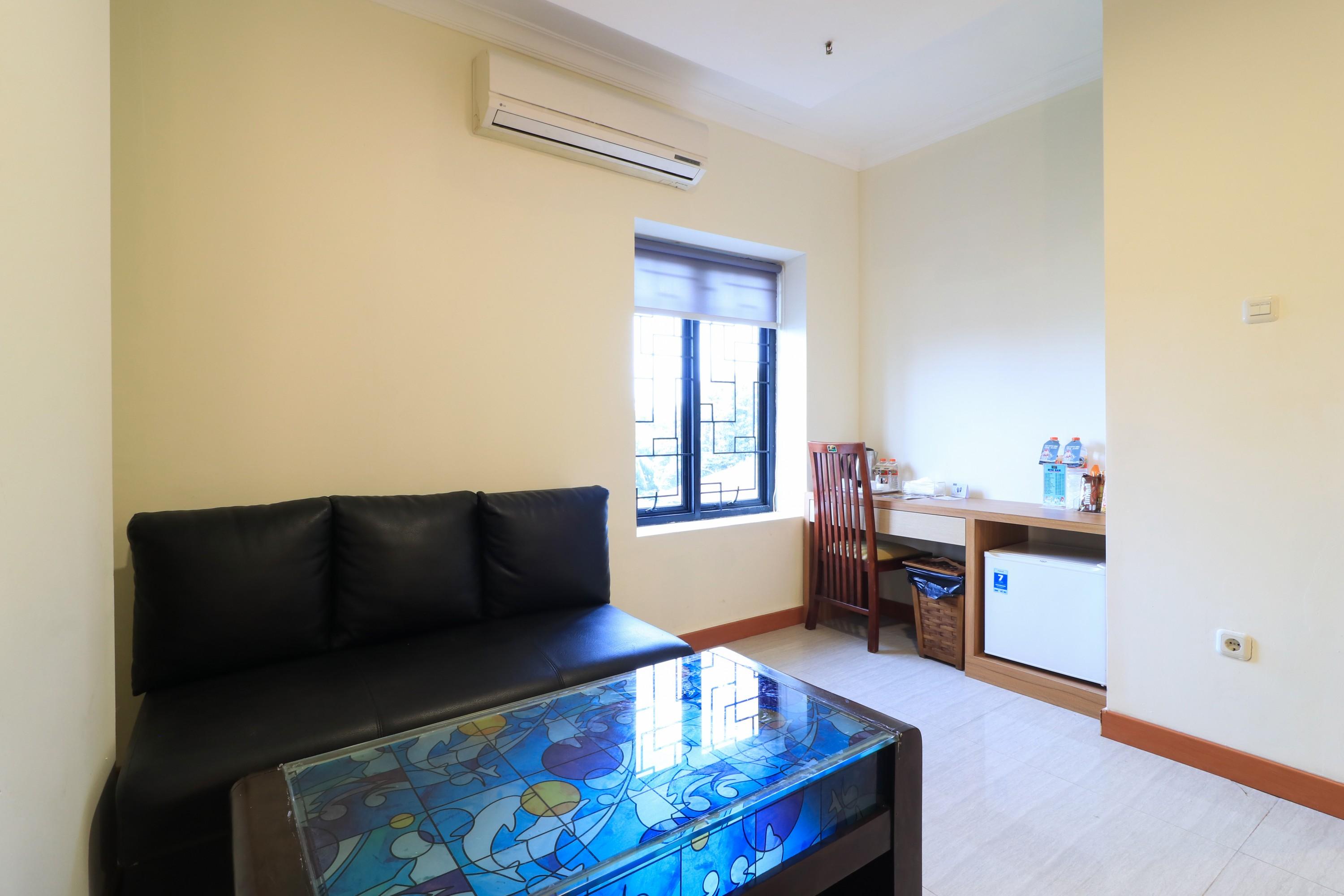 Coins Hotel Jakarta Exterior photo