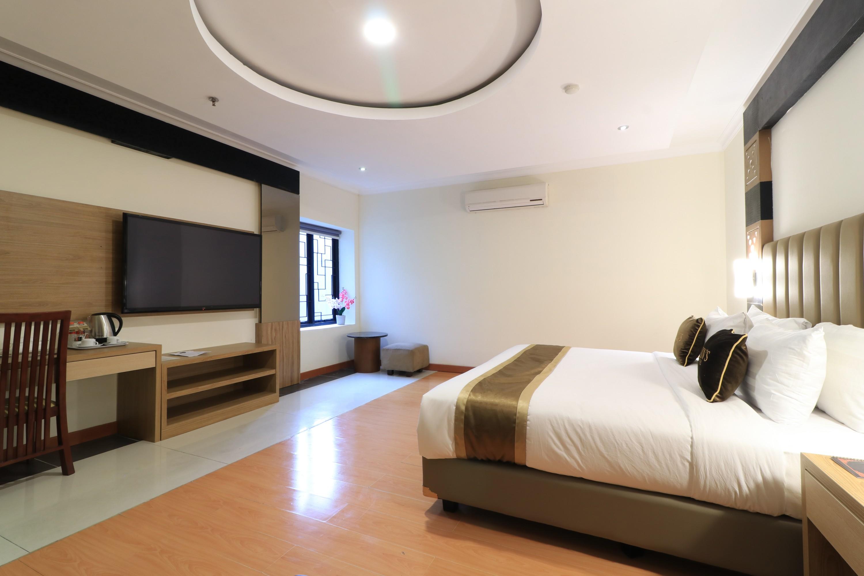 Coins Hotel Jakarta Exterior photo