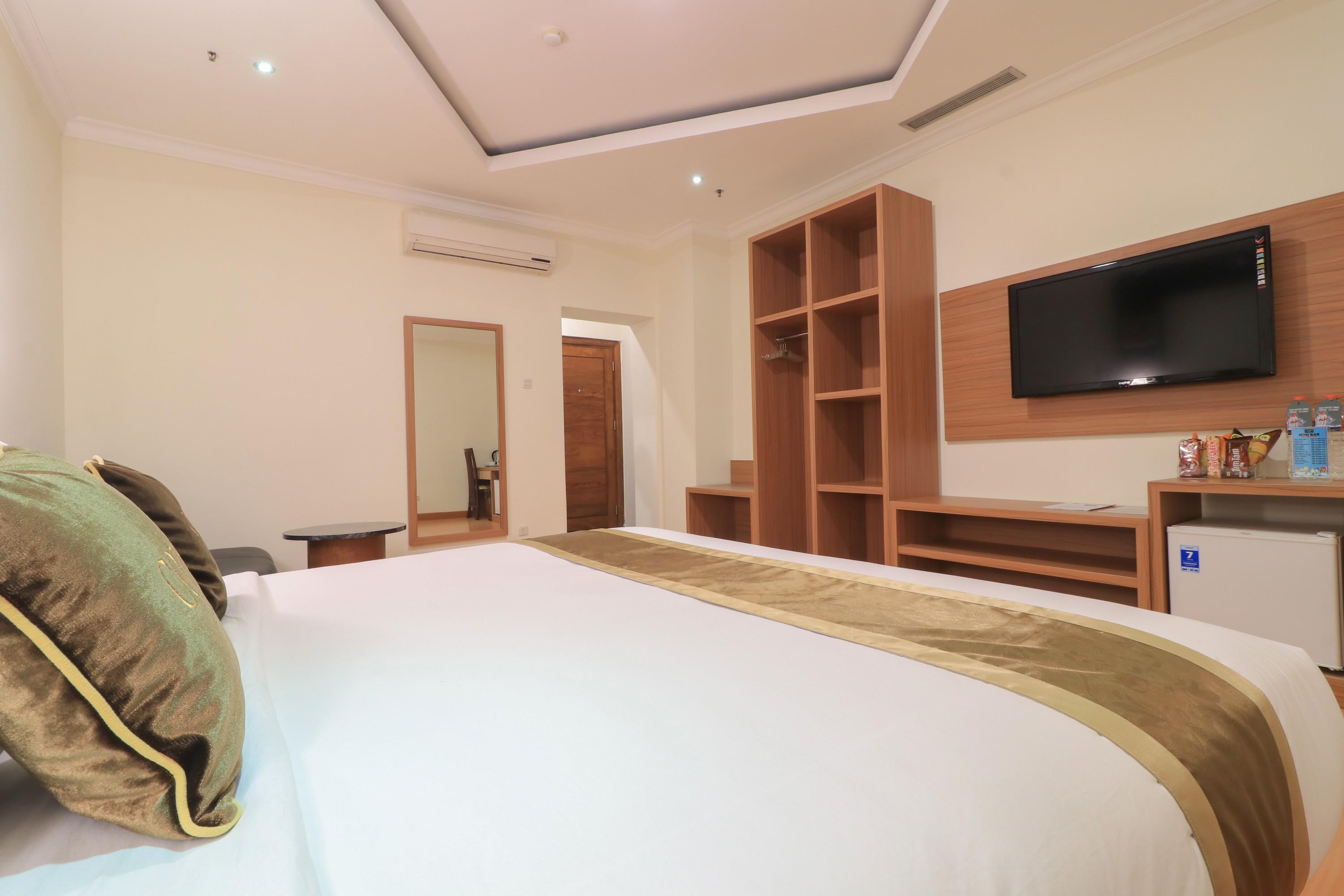 Coins Hotel Jakarta Exterior photo