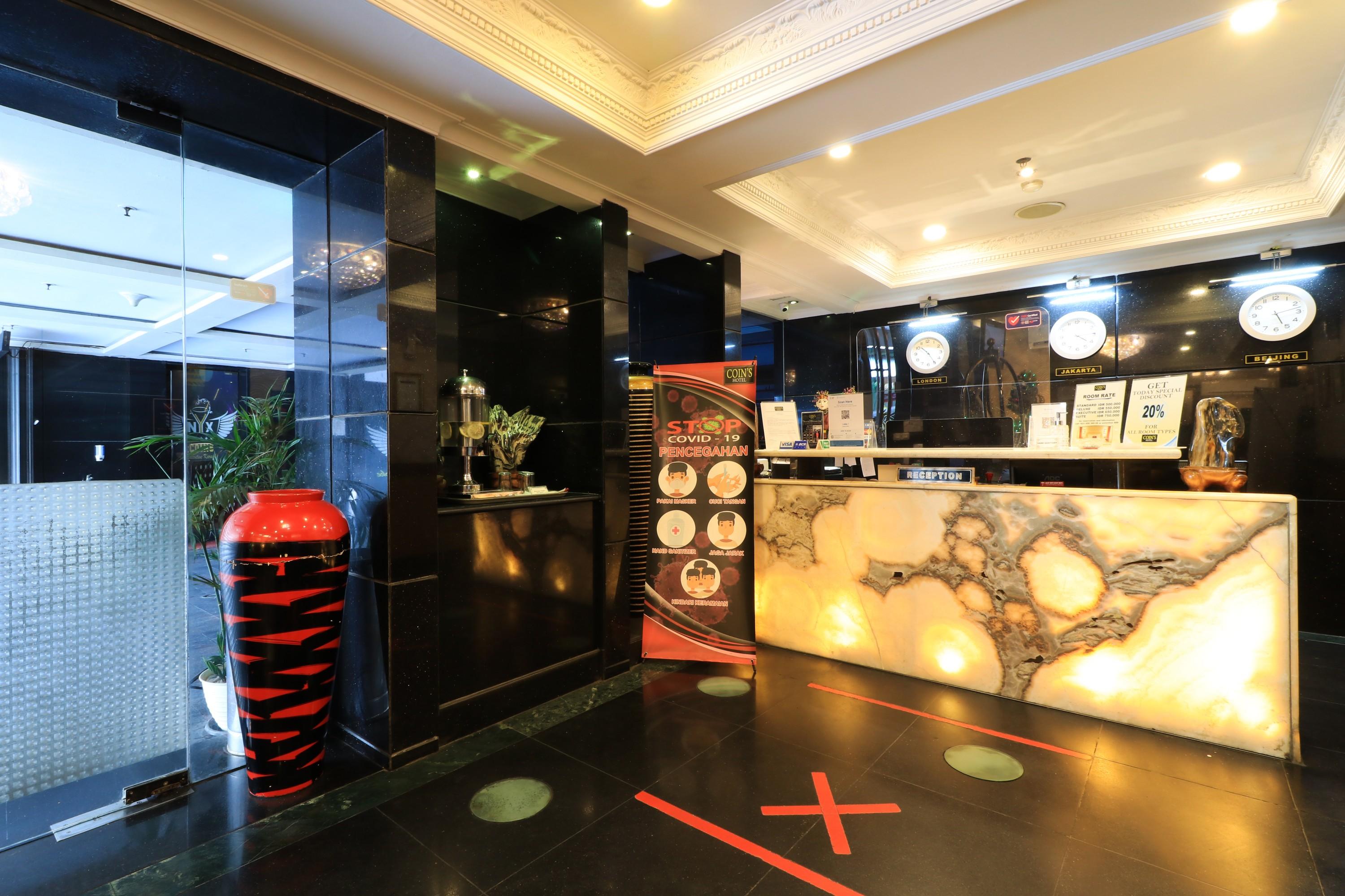 Coins Hotel Jakarta Exterior photo