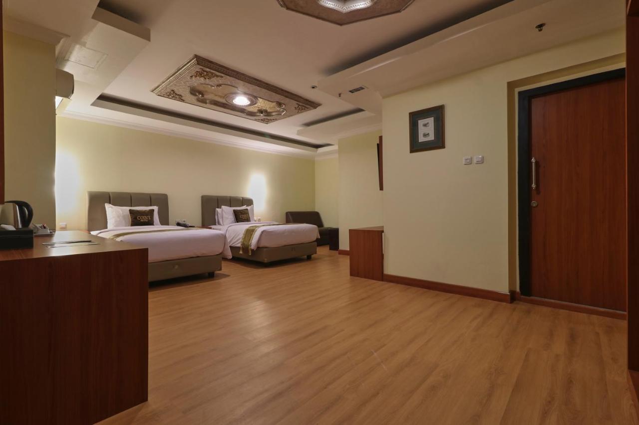 Coins Hotel Jakarta Exterior photo