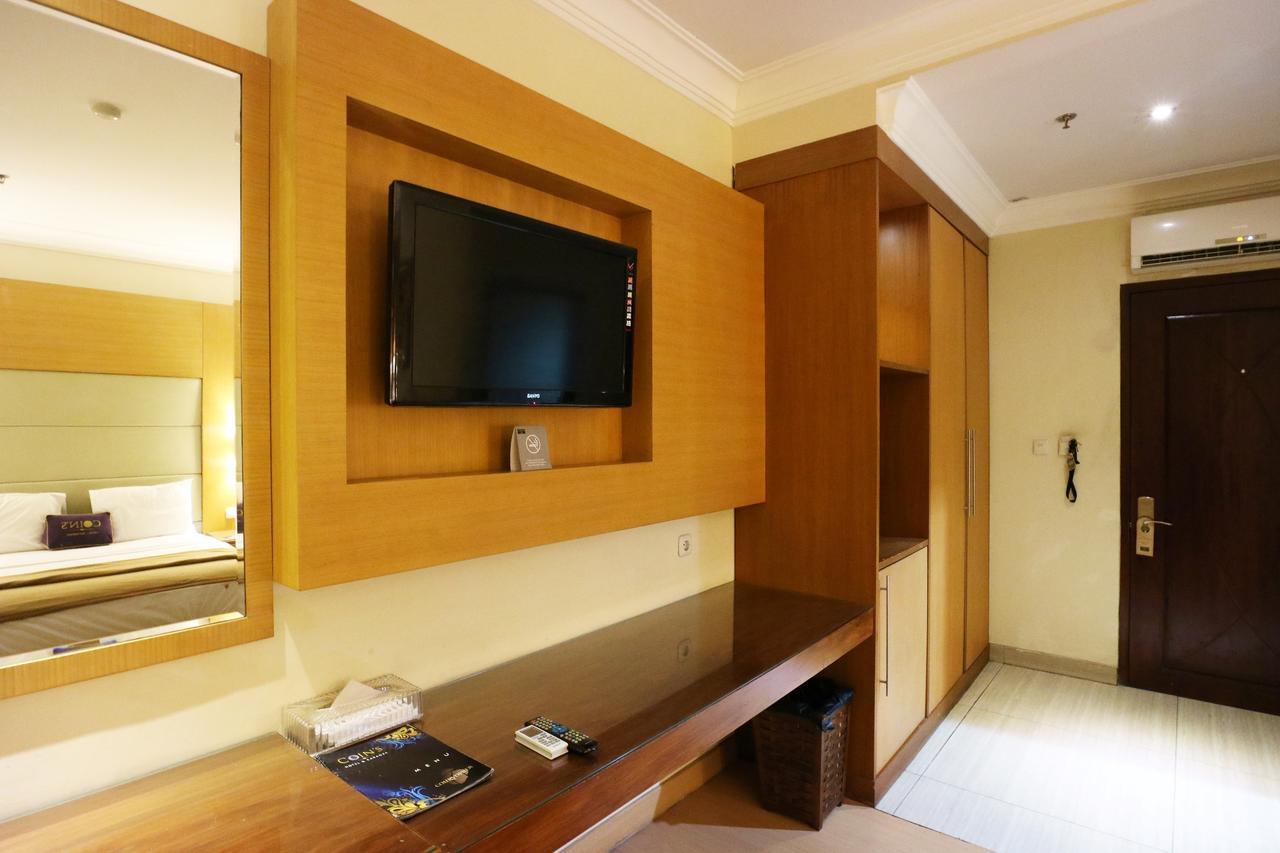 Coins Hotel Jakarta Exterior photo